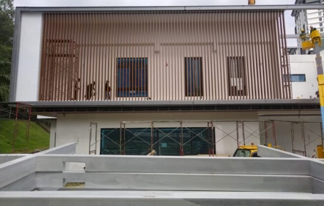 Residential screen · installation